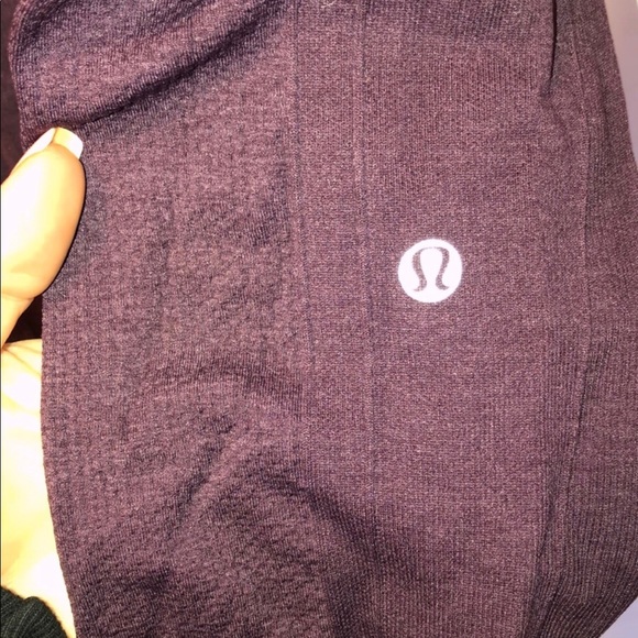Lululemon - Picture 1 of 6